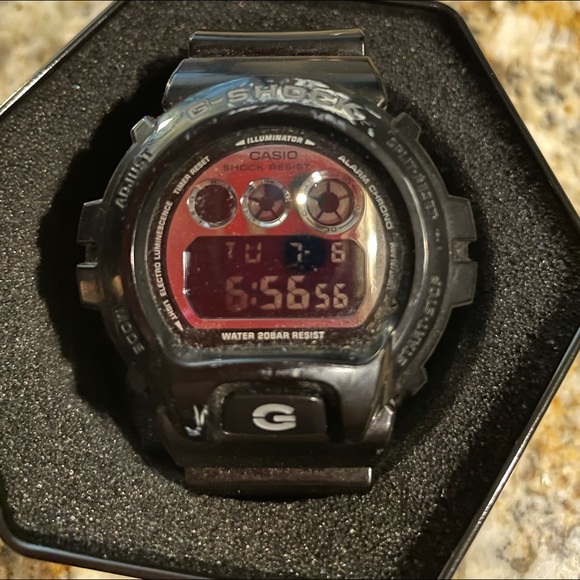 G-Shock Watch - Picture 3 of 6